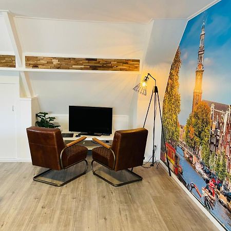 Slapen Bij De Buurvrouw Bed & Breakfast กัสตรีกุม ภายนอก รูปภาพ