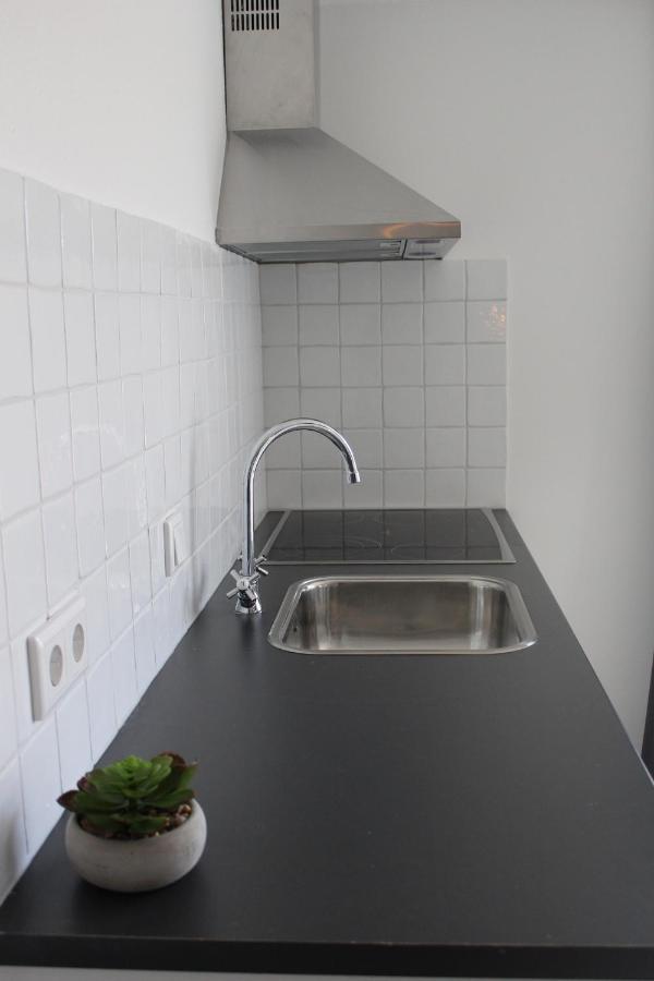 Slapen Bij De Buurvrouw Bed & Breakfast กัสตรีกุม ภายนอก รูปภาพ