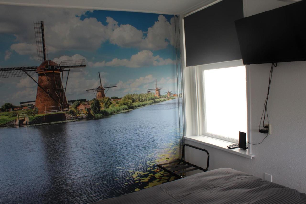 Slapen Bij De Buurvrouw Bed & Breakfast กัสตรีกุม ภายนอก รูปภาพ